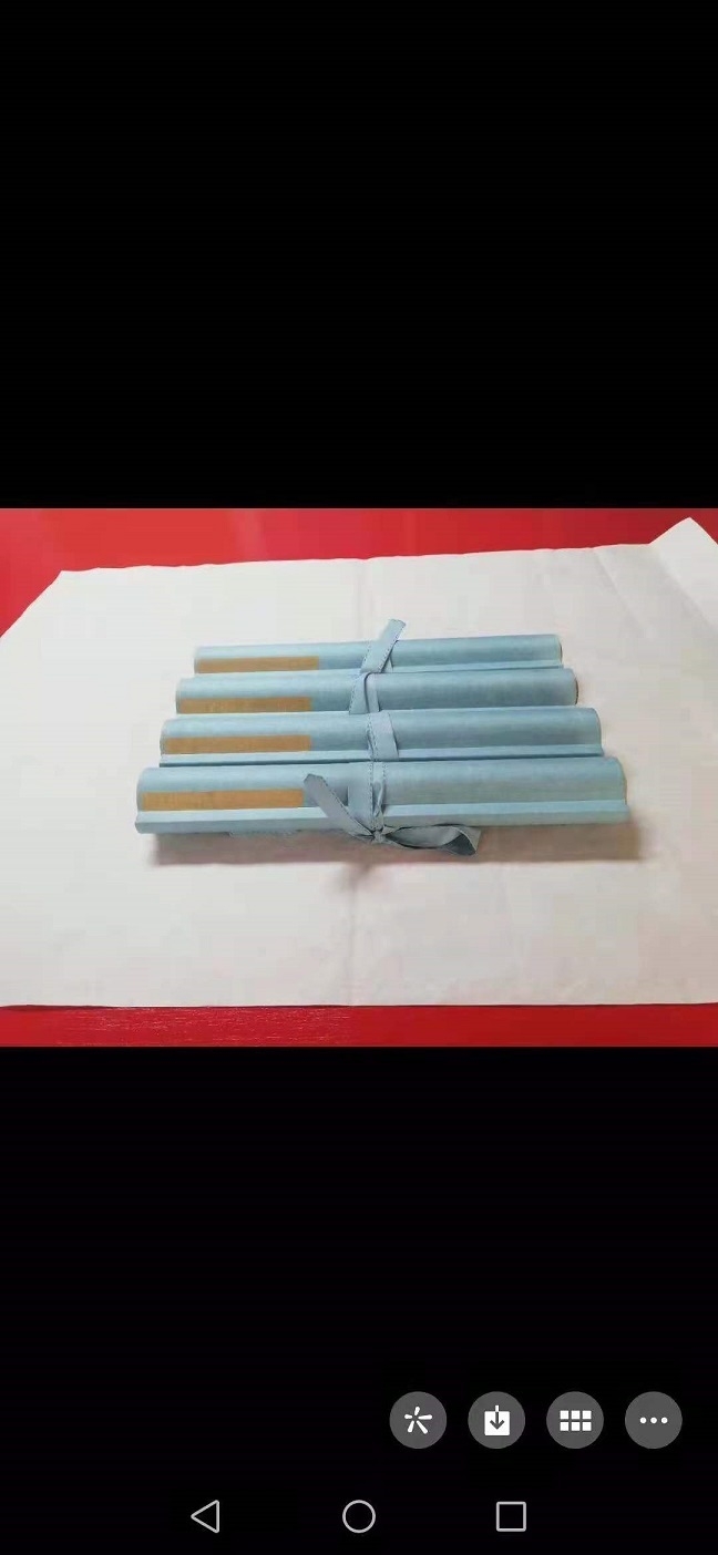 ���϶���